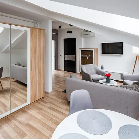 Apartmanhotel Code 10 Lviv