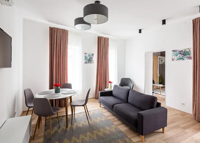 Aparthotel Code 10 3*