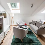 Apartmanhotel Code 10 Lviv